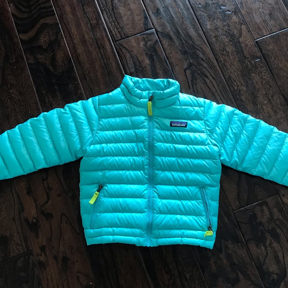 Patagonia puffer jacket 4T